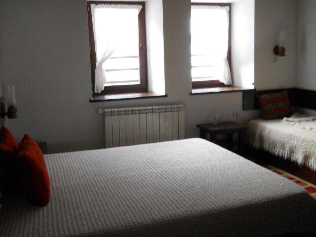 Complex Kosovo Houses Room photo