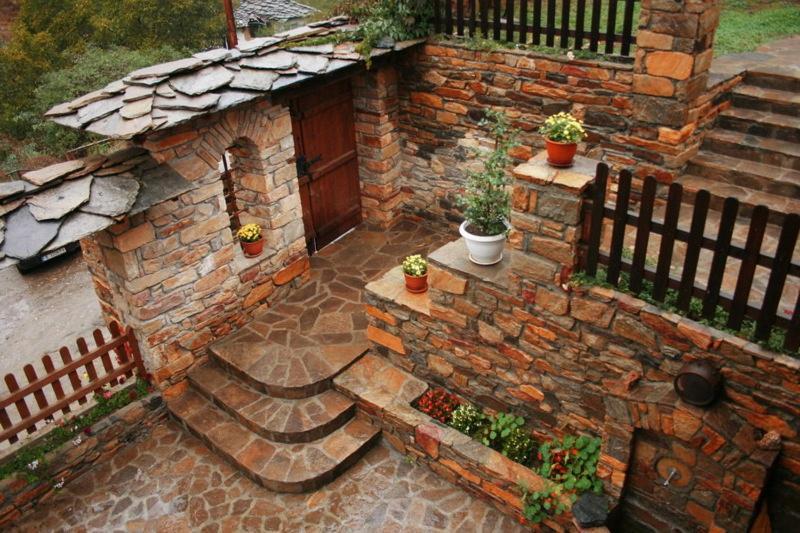 Complex Kosovo Houses Exterior photo